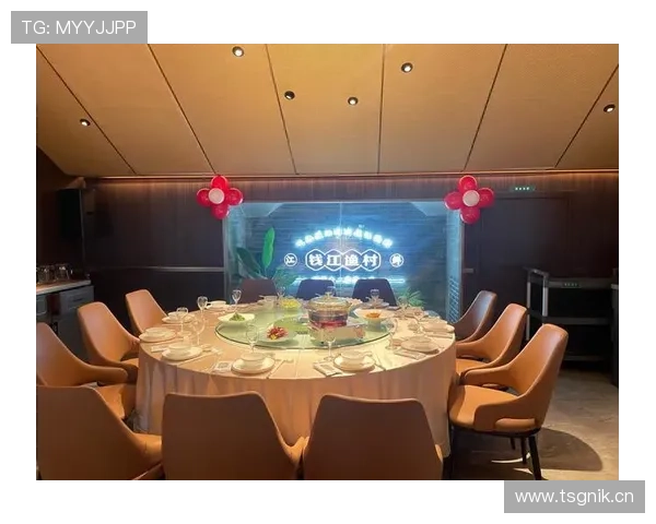 吴向东家那套豪宅我看一眼钱包就开溜了，普通人活成他这是另一档次啊