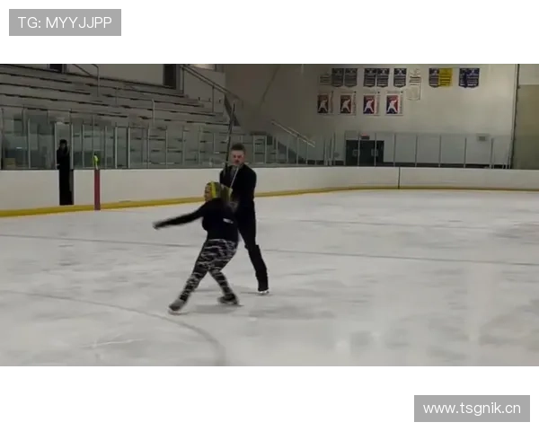 托尼娅·哈丁现在靠老新闻圈钱还是上真人秀买菜？